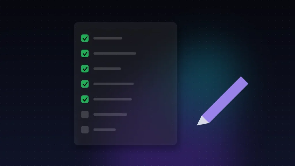 Lista de comprobación con cinco puntos marcados y un lápiz, antes de contratar una página web